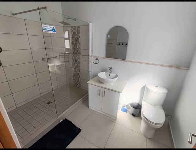5 BEDROOM HOUSE FOR SALE IN CALYPSO BEACH